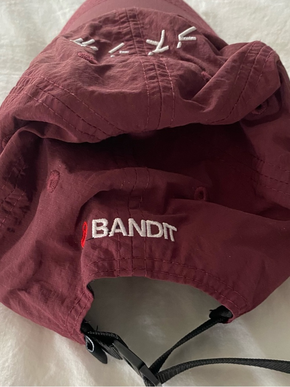 Bandit Running ASICS NYC Marathon Hat Cap Strapback Nylon Maroon Adjustable Rare - Picture 2 of 3